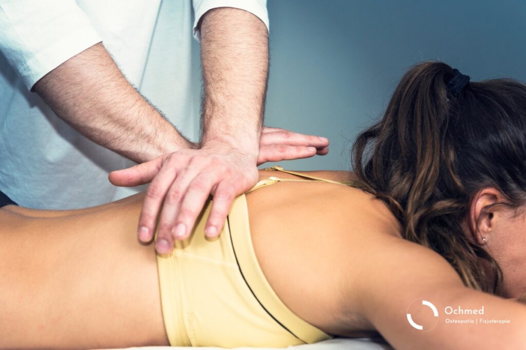 Techniki osteopatyczne w gabinecie. Przewlekły ból – jak osteopatia może ci pomóc- TOP